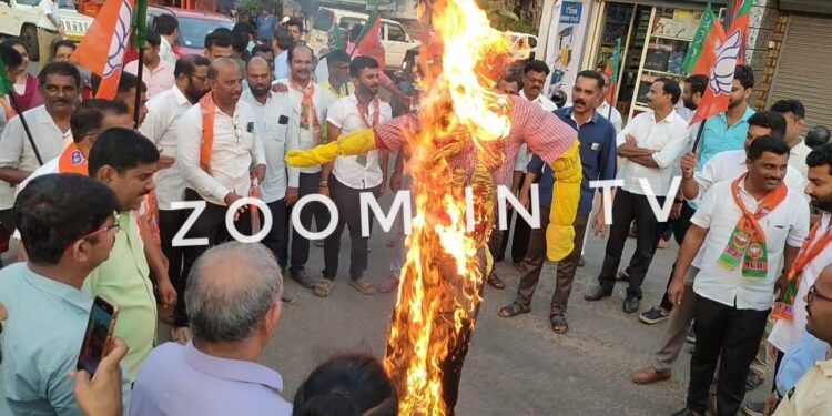 ಪಾಕಿಸ್ತಾನ ಪರ ಘೋಷಣೆ ಆರೋಪ : ಪುತ್ತೂರಿನಲ್ಲಿ ಬಿಜೆಪಿಯಿಂದ ನಾಸೀರ್ ಹುಸೇನ್ ಪ್ರತಿಕೃತಿ ದಹಿಸಿ ಆಕ್ರೋಶ