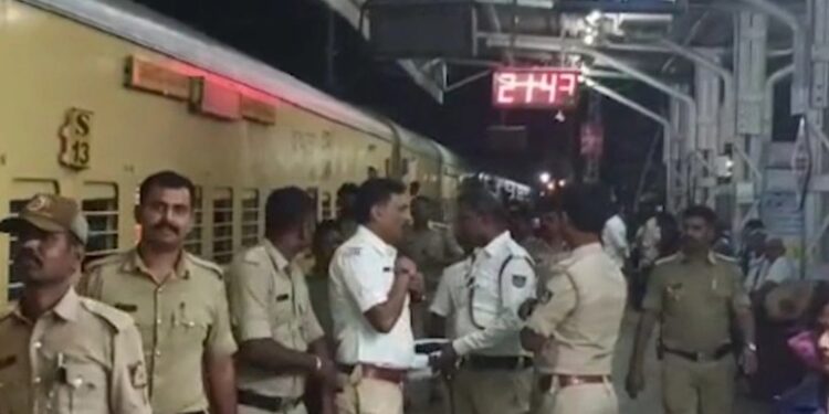 ಹೊಸಪೇಟೆಯಲ್ಲಿ ಅಯೋಧ್ಯೆ ರೈಲು ತಡೆದು, ಭಕ್ತರಿಗೆ ಧಮ್ಕಿ ಹಾಕಿದ ಪ್ರಕರಣ : ಓರ್ವನ ಬಂಧನ