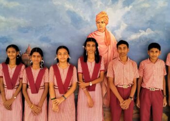 ರಾಮಾಯಣ ಹಾಗೂ ಮಹಾಭಾರತ ಪರೀಕ್ಷೆಗಳಲ್ಲಿ ವಿವೇಕಾನಂದ ಆಂಗ್ಲ ಮಾಧ್ಯಮ ಶಾಲಾ ವಿದ್ಯಾರ್ಥಿಗಳಿಗೆ ವಿಶಿಷ್ಟ ಶ್ರೇಣಿಯೊಂದಿಗೆ ಚಿನ್ನದಪದಕ