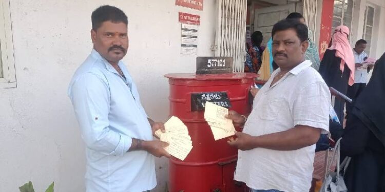 ಶೋಭಾ ಕರಂದ್ಲಾಜೆ ಟಿಕೆಟ್ ನೀಡದಂತೆ ಪತ್ರ ಚಳುವಳಿ : 5000ಕ್ಕೂ ಹೆಚ್ಚು ಪತ್ರಗಳನ್ನ ಕಳುಹಿಸಿ ಕೇಂದ್ರ ನಾಯಕರ ಬಳಿ ಮನವಿ‌‌