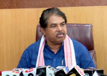 ಭುಗಿಲೆದ್ದ ಆಕ್ರೋಶ : ಬಜರಂಗದಳ ಕಾರ್ಯಕರ್ತರಲ್ಲಿ‌ ಕೊನೆಗೂ ಕ್ಷಮೆಯಾಚಿಸಿದ ಆರ್. ಅಶೋಕ್​​