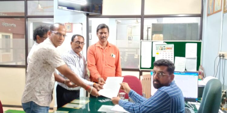 ಪುತ್ತೂರು ನಗರದಲ್ಲಿ ತೀರಾ ಹದಗೆಟ್ಟ ರಸ್ತೆಗಳು : ಪ್ರತಿಭಟನೆ ಎಚ್ಚರಿಕೆ ನೀಡಿದ ಪುತ್ತಿಲ ಪರಿವಾರ