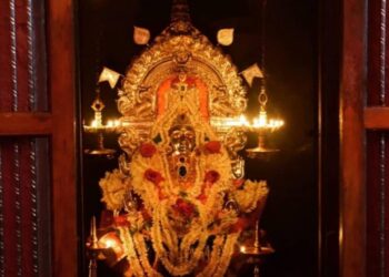 (ಮಾ.14) ಪುತ್ತೂರು: ಲಕ್ಷ್ಮೀದೇವಿ ಬೆಟ್ಟದ ಮಹಾಲಕ್ಷ್ಮೀ ದೇವಿಗೆ ಸೂರ್ಯ ರಶ್ಮಿ ಸ್ಪರ್ಶ