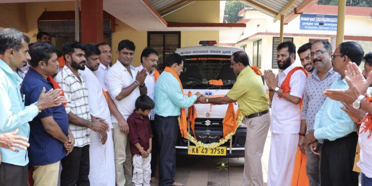 ಬೆಟ್ಟಂಪಾಡಿ : ಪುತ್ತಿಲ ಪರಿವಾರ, ರೋಟರಿ ಕ್ಯಾಂಪ್ಕೋ ಬ್ಲಡ್ ಸೆಂಟರ್  ಸಹಯೋಗದೊಂದಿಗೆ ‘ರಕ್ತದಾನ ಶಿಬಿರ, ಆಂಬ್ಯುಲೆನ್ಸ್’ ಲೋಕಾರ್ಪಣೆ