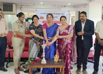 ವಿಶ್ವ ಮಹಿಳಾ ದಿನಾಚರಣೆ ಪ್ರಯುಕ್ತ ಮುಳಿಯ ಜ್ಯುವೆಲ್ಸ್ ಮತ್ತು ಭಾರತೀಯ ಅಂಚೆ ಇಲಾಖೆ ಸಹಭಾಗಿತ್ವದಲ್ಲಿ ಅಂಚೆ ಜನ ಸಂಪರ್ಕ ಅಭಿಯಾನ