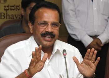 ‘ಲೋಕಸಭೆ ಟಿಕೆಟ್ ಕೊಡದಿದ್ರೆ ನೋವಾಗುತ್ತೆ’ : ಸದಾನಂದಗೌಡರಿಂದ ಅಚ್ಚರಿ ಹೇಳಿಕೆ