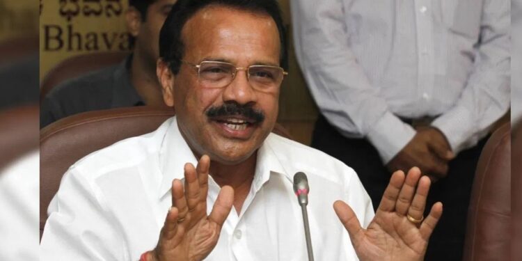 ‘ಲೋಕಸಭೆ ಟಿಕೆಟ್ ಕೊಡದಿದ್ರೆ ನೋವಾಗುತ್ತೆ’ : ಸದಾನಂದಗೌಡರಿಂದ ಅಚ್ಚರಿ ಹೇಳಿಕೆ