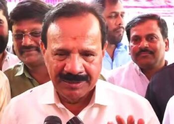 ‘ಕಾಂಗ್ರೆಸ್​ ನಾಯಕರು ಸಂಪರ್ಕಿಸಿದ್ದು ನಿಜ, ನಾಳೆ ನನ್ನ ನಿಲುವು ತಿಳಿಸುತ್ತೇನೆ’ – ಡಿ.ವಿ ಸದಾನಂದ ಗೌಡ