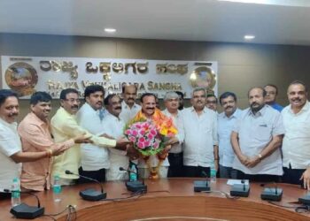 ಡಿವಿ ಸದಾನಂದಗೌಡರ ನಿರ್ಧಾರಕ್ಕೆ ನಮ್ಮ ಬೆಂಬಲ: ಸಭೆ ನಂತರ ಒಕ್ಕಲಿಗರ ಸಂಘದಿಂದ ಘೋಷಣೆ