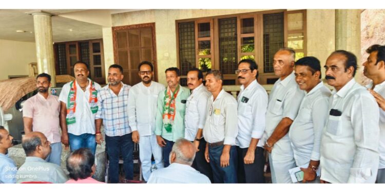 ಪುತ್ತೂರು : ರೋಹಿತ್ ಕುಮಾರ್, ಸಂದೀಪ್ ನೆಲ್ಲಿಕಟ್ಟೆ ಬಿಜೆಪಿಯಿಂದ ಕಾಂಗ್ರೆಸ್ ಗೆ ಸೇರ್ಪಡೆ