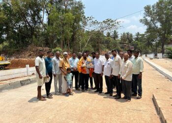 ನೆಹರುನಗರ ರೈಲ್ವೇ ಮೇಲ್ಸೆತುವೆ ಸಾಂಕೇತಿಕ ಉದ್ಘಾಟನೆ : ಮೇ.1ರಿಂದ ವಾಹನ ಸಂಚಾರಕ್ಕೆ ಮುಕ್ತ