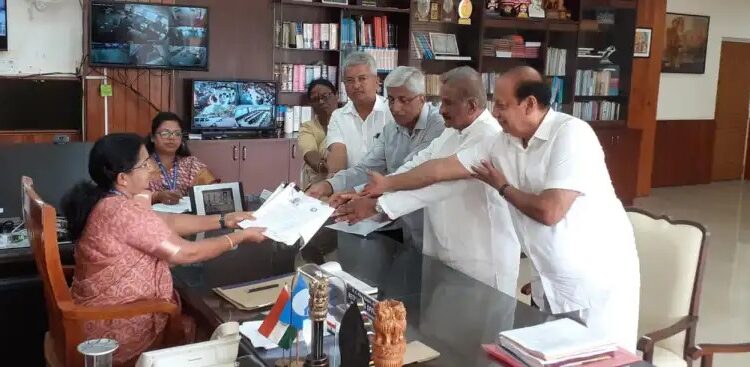 ಉಡುಪಿ : ನಾಮಪತ್ರ ಸಲ್ಲಿಸಿದ ಕಾಂಗ್ರೆಸ್ ಅಭ್ಯರ್ಥಿ ಕೆ. ಜಯಪ್ರಕಾಶ್ ಹೆಗ್ಡೆ