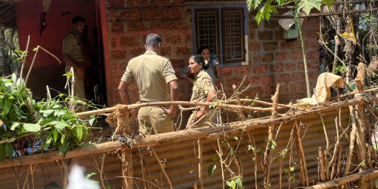 ಪುತ್ತೂರು : ಮತ ಚೀಟಿ ವಿತರಣೆಗೆ ತೆರಳಿದ್ದ ಅಂಗನವಾಡಿ ಕಾರ್ಯಕರ್ತೆ ಮೇಲೆ ಹಲ್ಲೆ..!