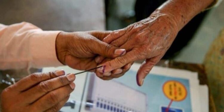 ಲೋಕಸಭಾ ಚುನಾವಣೆ : ದ.ಕ. ಜಿಲ್ಲೆ ಚುನಾವಣೆಗೆ ಸಂಪೂರ್ಣ ಸಜ್ಜು : 1,876 ಮತಗಟ್ಟೆಗಳು, 18,18,127 ಮತದಾರರು, 72 ಮಾದರಿ ಮತಗಟ್ಟೆಗಳು