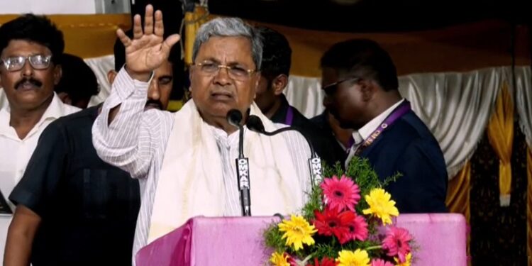 ‘ನಾನು ಬೇರೆ ಜಾತಿ ಹುಡುಗಿನಾ ಮದುವೆ ಆಗಬೇಕು ಅಂತಿದ್ದೆ’ : ಕಾಲೇಜಿನ ಲವ್ ಸ್ಟೋರಿ ಬಗ್ಗೆ ಮೊದಲ ಬಾರಿ ನೆನೆದ ಸಿಎಂ ಸಿದ್ದರಾಮಯ್ಯ