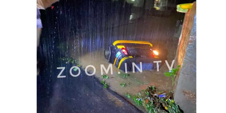ಮಂಗಳೂರು : ಭಾರೀ ಮಳೆಗೆ ರಾಜಕಾಲುವೆಗೆ ಆಟೋ ಉರುಳಿ ಚಾಲಕ ಸಾವು!