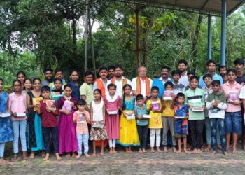 ಶ್ರೀದೇವಿ ಯುವಕ ಸಂಘ ಸೆರ್ಕಳ ಆಶ್ರಯದಲ್ಲಿ ಪ್ರಥಮ ವರ್ಷದ ಪುಸ್ತಕ ವಿತರಣಾ ಕಾರ್ಯಕ್ರಮ