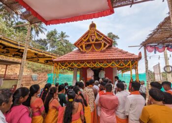 ಕುದ್ರೆಬೆಟ್ಟು : ಶ್ರೀ ಕಲ್ಲುರ್ಟಿ ದೈವಸ್ಥಾನದಲ್ಲಿ ಶ್ರೀ ಕಲ್ಲುರ್ಟಿ ದೈವದ ಪುನಃ ಪ್ರತಿಷ್ಠಾ ಮಹೋತ್ಸವ