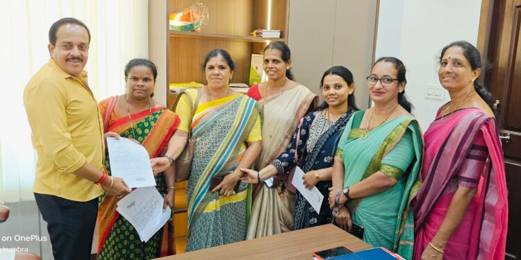 ಶೀಘ್ರ ವೇತನಕ್ಕೆ ಆಗ್ರಹಿಸಿ ಅಂಗನವಾಡಿ ಕಾರ್ಯಕರ್ತೆಯರ ಸಂಘದಿಂದ ಶಾಸಕರಿಗೆ ಮನವಿ