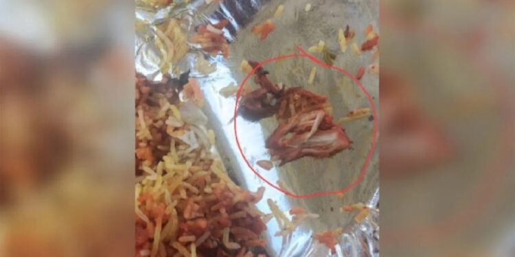 ಪನೀರ್ ಬಿರಿಯಾನಿಯಲ್ಲಿ ಚಿಕನ್ ಪೀಸ್ ; ಗ್ರಾಹಕನ ಆರೋಪಕ್ಕೆ ಜೊಮ್ಯಾಟೋ ಹೇಳಿದ್ದೇನು?