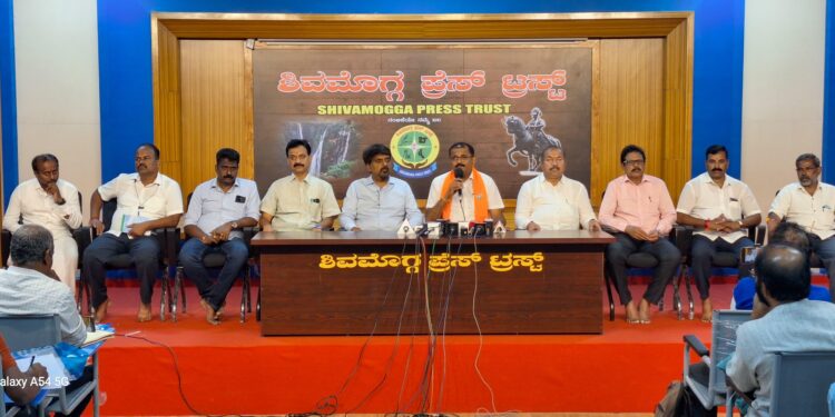 ನೈರುತ್ಯ ಪದವೀಧರ ಚುನಾವಣೆ : ವಿದ್ಯಾವಂತ-ಪ್ರಜ್ಞಾವಂತ ಮತದಾರರು ಮತ ನೀಡುವಂತೆ ಡಾ.ಧನಂಜಯ ಸರ್ಜಿ ಮನವಿ