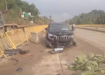 ಸೂರಿಕುಮೇರು : ರಾಷ್ಟ್ರೀಯ ಹೆದ್ದಾರಿ ತಡೆಬೇಲಿಗೆ ಕಾರು ಡಿಕ್ಕಿ!