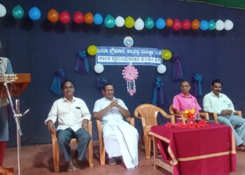 ಅಡ್ಯನಡ್ಕ ಜನತಾ ಪ್ರೌಢಶಾಲೆಯಲ್ಲಿ ಶಾಲಾ ಪ್ರಾರಂಭೋತ್ಸವ : ಉಚಿತ ಪಠ್ಯ ಪುಸ್ತಕಗಳ ವಿತರಣೆ