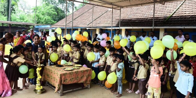 ವಿಟ್ಲ : ಸರ್ಕಾರಿ ಪ್ರೌಢ ಶಾಲೆ ಆರ್.ಎಂ.ಎಸ್.ಎ ನಲ್ಲಿ 2024-25ನೇ ಶೈಕ್ಷಣಿಕ ವರ್ಷದ ಪ್ರಾರಂಭೋತ್ಸವ