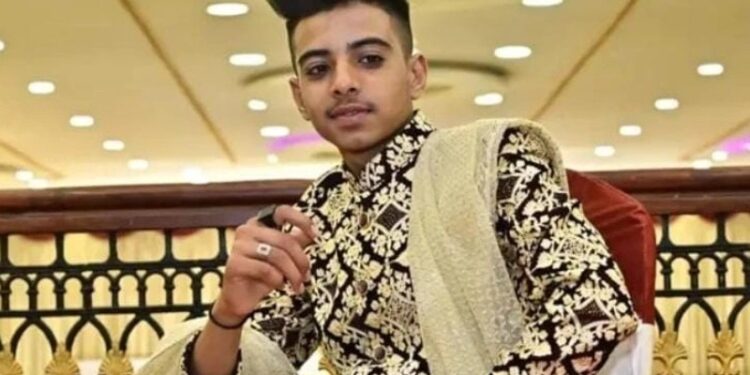 ಗುರಾಯಿಸಿದ್ದಕ್ಕೆ ಯುವಕರ ನಡುವೆ ಗಲಾಟೆ : ಮಾರಕಾಸ್ತ್ರಗಳಿಂದ ಕೊಚ್ಚಿ ಯುವಕನ ಬರ್ಬರ ಹತ್ಯೆ