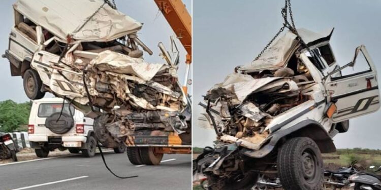 ಬೊಲೆರೊ ಮತ್ತು ಟ್ರಕ್​ ನಡುವೆ ಅಪಘಾತ : ಇಬ್ಬರು ಮಕ್ಕಳು ಸೇರಿ 9 ಜನರು ಸಾವು!