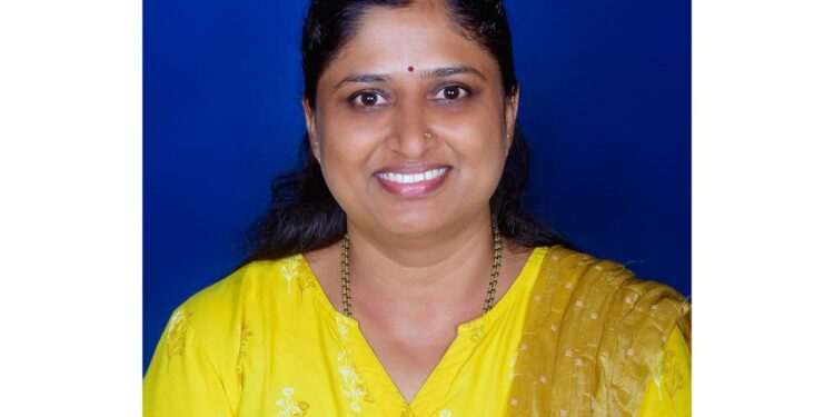 ಕ್ಯೊಲ ಪಶುಸಂಗೋಪನೆ ಇಲಾಖೆಯ ಅಧೀಕ್ಷಕಿ ರೂಪಾ ಕೆ.ಇ ಸಹಾಯಕ ಆಡಳಿತ ಅಧಿಕಾರಿಯಾಗಿ ಮುಂಬಡ್ತಿಗೊಂಡು ಕಾರವಾರ ಜಿಲ್ಲೆಗೆ ವರ್ಗಾವಣೆ