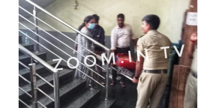 ಪುತ್ತೂರು : ಕೆ.ಎಸ್.ಆರ್.ಟಿ.ಸಿ ಬಸ್ ನಿಲ್ದಾಣದ ಬಳಿ ಅಪರಿಚಿತ ವ್ಯಕ್ತಿಯ ಮೃತದೇಹಪತ್ತೆ!