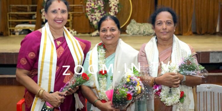 ಪುತ್ತೂರು : ಮಹಿಳಾ ಬಂಟರ ಸಂಘದ ಪದಾಧಿಕಾರಿಗಳ ಆಯ್ಕೆ : ಅಧ್ಯಕ್ಷರಾಗಿ ಗೀತಾ ಮೋಹನ್ ರೈ, ಕಾರ್ಯದರ್ಶಿಯಾಗಿ ಕುಸುಮಾ ಪಿ.ಶೆಟ್ಟಿ, ಖಜಾಂಜಿಯಾಗಿ ಅರುಣಾ ಡಿ ರೈ