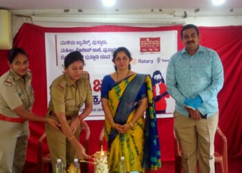 ಪುತ್ತೂರು : ಮುಳಿಯ ಜ್ಯುವೆಲ್ಸ್, ಮಹಿಳಾ ಪೊಲೀಸ್ ಠಾಣೆ, ರೋಟರಿ ಕ್ಲಬ್ ಪುತ್ತೂರು ಯುವ ಸಹಯೋಗದಲ್ಲಿ ಮಹಿಳಾ ಜಾಗೃತಿ ಕಾರ್ಯಕ್ರಮ