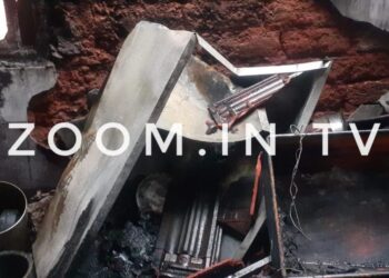 ವಿಟ್ಲ : ಸಿಡಿಲು ಬಡಿದು ಮನೆಗೆ ಹಾನಿ  : ಲಕ್ಷಾಂತರ ರೂ. ನಷ್ಟ ; ಅದೃಷ್ಟವಶಾತ್ ಪ್ರಾಣಾಪಾಯದಿಂದ ಪಾರಾದ ಕುಟುಂಬ!