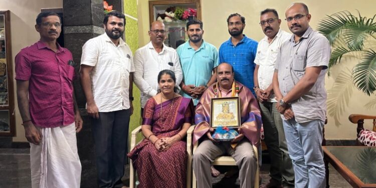 ವಿಟ್ಲ : ಕಾರ್ಗಿಲ್ ಯುದ್ಧದ ವೇಳೆ ಸೇವೆ ಸಲ್ಲಿಸಿದ ಯೋಧರಿಗೆ ಗೌರವಾರ್ಪಣೆ