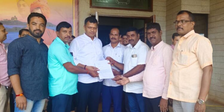 ಚೆಲ್ಯಡ್ಕ ಸೇತುವೆಯ ಸಂಚಾರ ನಿಷೇಧ ; ಒಳಮೊಗ್ರು ಬಿಜೆಪಿ ಶಕ್ತಿಕೇಂದ್ರದಿಂದ ಸಂಸದರಿಗೆ ಮನವಿ