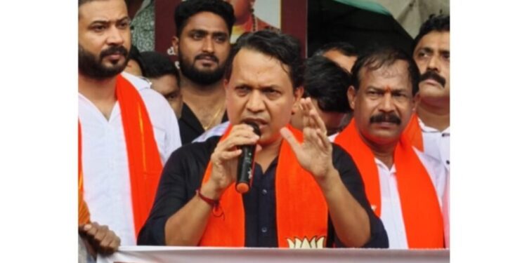 ರಾಹುಲ್ ಗಾಂಧಿ ಬಗ್ಗೆ ಪ್ರಚೋದನಕಾರಿ ಹೇಳಿಕೆ : ವಿಚಾರಣೆಗೆ ಬರುವಂತೆ ಬಿಜೆಪಿ ಶಾಸಕ ಭರತ್ ಶೆಟ್ಟಿಗೆ ನೋಟೀಸ್‌!