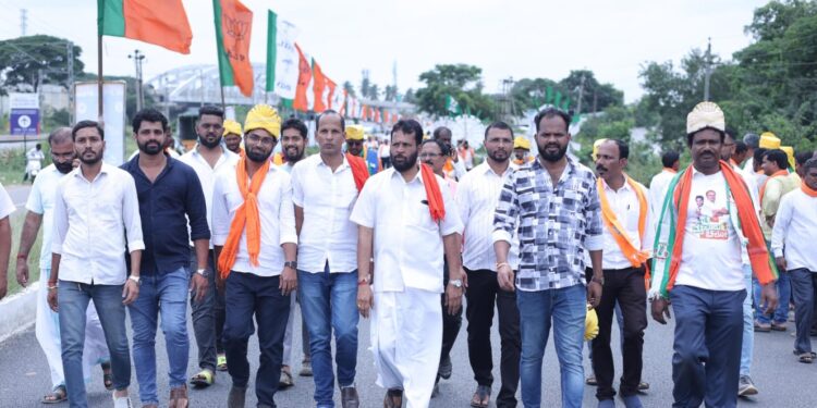 ಮೈಸೂರು ಚಲೋ ಪಾದಯಾತ್ರೆಯಲ್ಲಿ ಅರುಣ್ ಕುಮಾರ್ ಪುತ್ತಿಲ ಭಾಗಿ