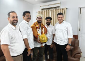 ಸೀನಿಯರ್ ವೈಟ್ ಲಿಫ್ಟಿಂಗ್ ನಲ್ಲಿ ಚಿನ್ನದ ಪದಕ ಪಡೆದ ರಜತ್ ರೈಗೆ ಅಭಿನಂದಿಸಿದ ಸಂಸದ ಕ್ಯಾಪ್ಟನ್ ಬ್ರಿಜೇಶ್ ಚೌಟ!