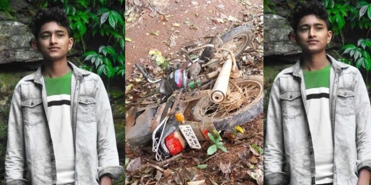 ಬೈಕ್​ -ಟಿಪ್ಪರ್​ ನಡುವೆ ಅಪಘಾತ : ಹಾಸ್ಟೆಲ್​ಗೆ ಅರ್ಜಿ ಹಾಕಲು ಹೊರಟಿದ್ದ ವಿದ್ಯಾರ್ಥಿ ಸಾವು