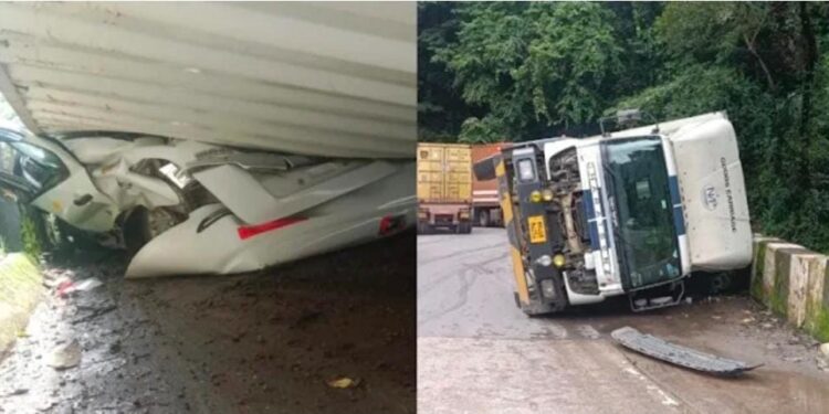 ಕಾರಿನ ಮೇಲೆ ಮಗುಚಿ ಬಿದ್ದ ಕಂಟೈನರ್ ಲಾರಿ!