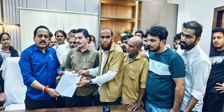 ವಿಟ್ಲ : ಕೆ.ಎಸ್.ಆರ್.ಟಿ.ಸಿ ರಿಕ್ಷಾ ಪಾರ್ಕಿಂಗ್ ತೆರವು :ಚಾಲಕರಿಂದ ಶಾಸಕರಿಗೆ ದೂರು