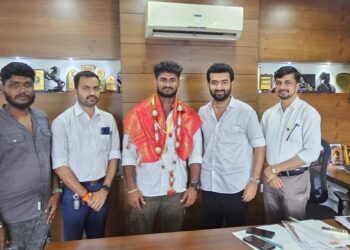 ಸೀನಿಯರ್ ವೈಟ್ ಲಿಫ್ಟಿಂಗ್ ನಲ್ಲಿ ಚಿನ್ನದ ಪದಕ ಪಡೆದ ರಜತ್ ರೈಗೆ ಸಹಜ್ ರೈ ಕಚೇರಿಯಲ್ಲಿ ಅಭಿನಂದನೆ