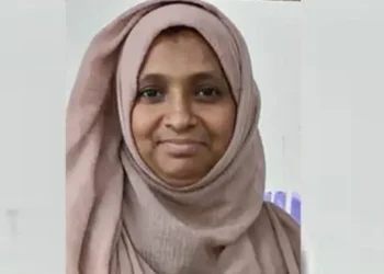 ಸ್ಕೂಟರ್‌ಗೆ ಕಾರು ಡಿಕ್ಕಿ : ಶಿಕ್ಷಕಿ ಸಾವು