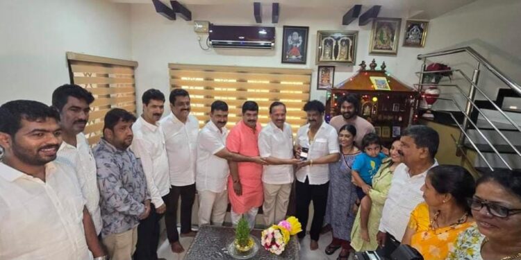 ಬಿಜೆಪಿ ಸದಸ್ಯತ್ವ ಪಡೆದ ತುಳು ನಟ ದೇವದಾಸ್ ಕಾಪಿಕಾಡ್!