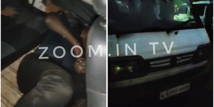 ಸುಳ್ಯ : ನಿಲ್ಲಿಸಿದ್ದ ಓಮ್ನಿ ಕಾರಿನಲ್ಲಿ ಮೃತದೇಹ ಪತ್ತೆ!