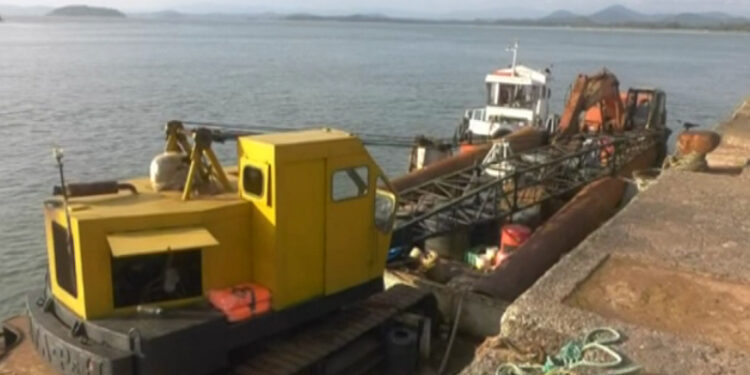 ಶಿರೂರು ಗುಡ್ಡ ಕುಸಿತ : ಮತ್ತೆ ಶೋಧ : ಕಾರವಾರ ಬಂದರಿಗೆ ಡ್ರಜ್ಜಿಂಗ್ ಬೋಟ್!