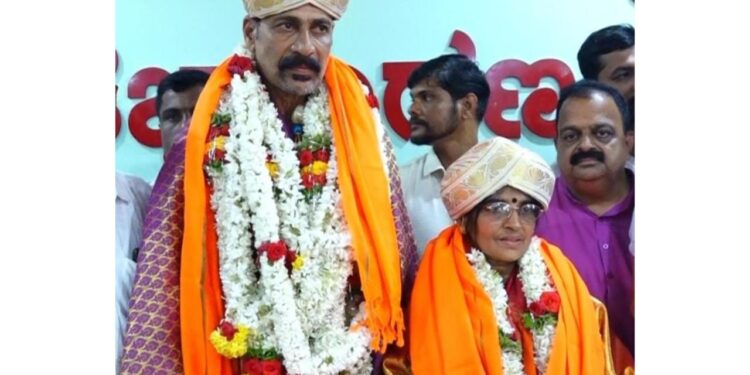 ಪುತ್ತೂರು ನಗರಸಭೆ : 2ನೇ ಅವಧಿಗೆ ಅಧ್ಯಕ್ಷರಾಗಿ ಲೀಲಾವತಿ, ಉಪಾಧ್ಯಕ್ಷರಾಗಿ ಬಾಲಚಂದ್ರ ಅವಿರೋಧ ಆಯ್ಕೆ!