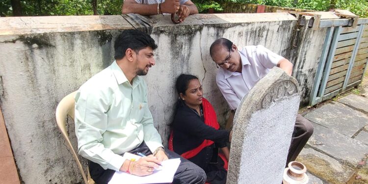 ದ ಕ ಜಿಲ್ಲಾ ಕ.ಸಾ.ಪ ‘ಶಾಸನ-ಶೋಧನ-ಅಧ್ಯಯನ-ಸಂರಕ್ಷಣಾ’ ಯೋಜನೆ -4 : ಮುದ್ಯ ಶ್ರೀ ಪಂಚಲಿಂಗೇಶ್ವರ ದೇವಸ್ಥಾನದ 17ನೇ ಶತಮಾನದ ಪುರಾತನ ಶಾಸನ ಅಧ್ಯಯನ ಹಾಗೂ 16ನೇ ಶತಮಾನದ ವಿಗ್ರಹ ಪತ್ತೆ